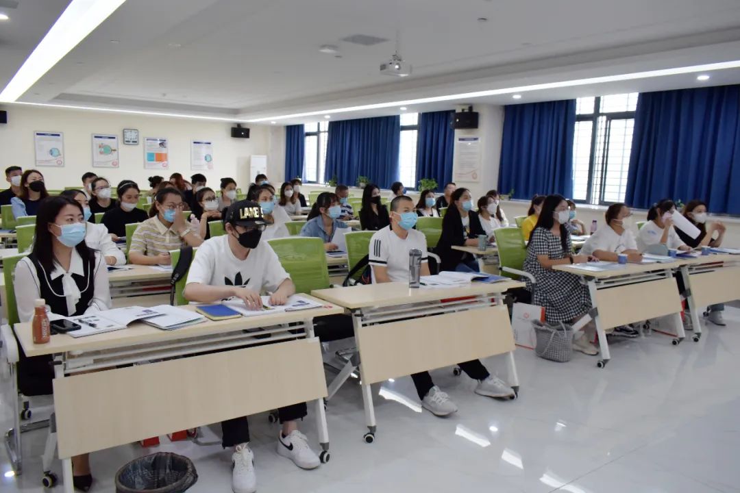 PG麻将胡了免费版下载-pg麻将胡了正版最新版大全-绿色资源网